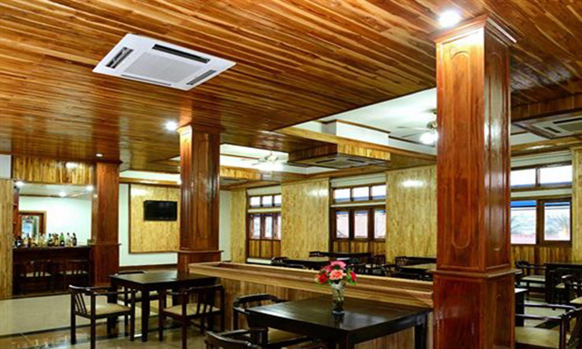 Vansana Luang Prabang Hotel Bagian luar foto